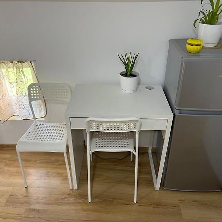 Green Apartment - Free Parking Katowice Kültér fotó